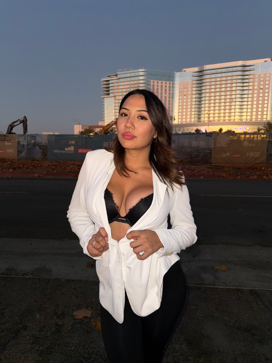 Take a pause and enjoy Ali Cruz — streaming from Piura