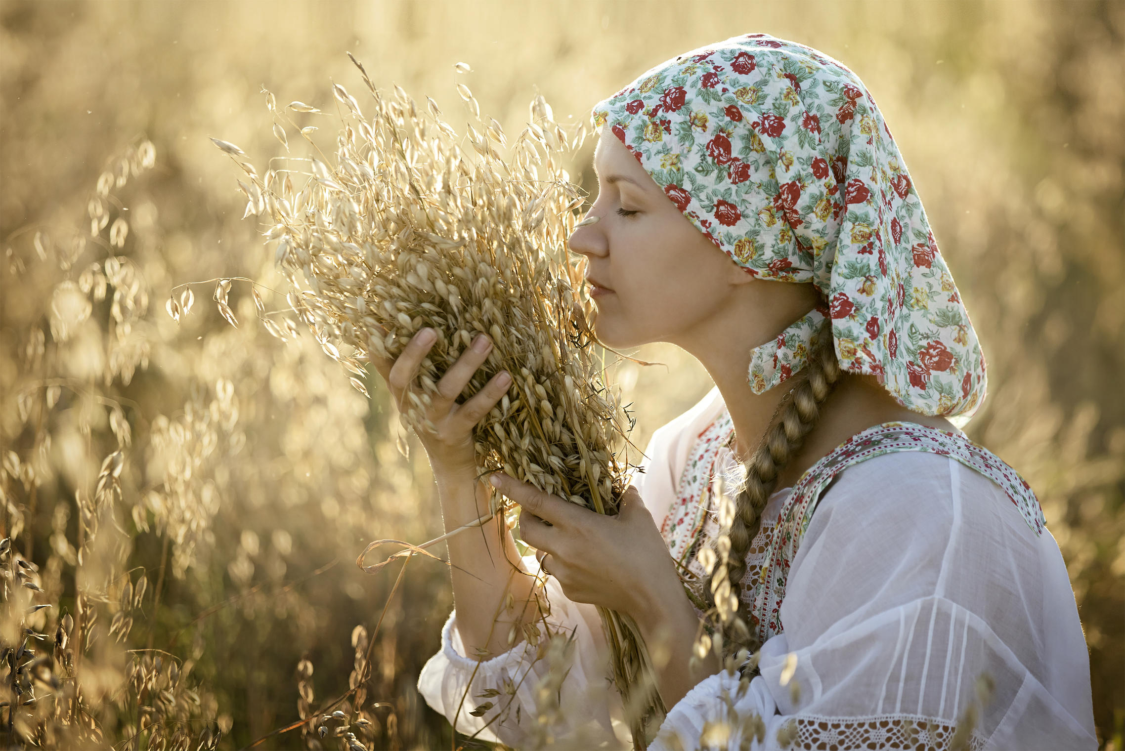 Photo Women in Slavic costumes in Piura