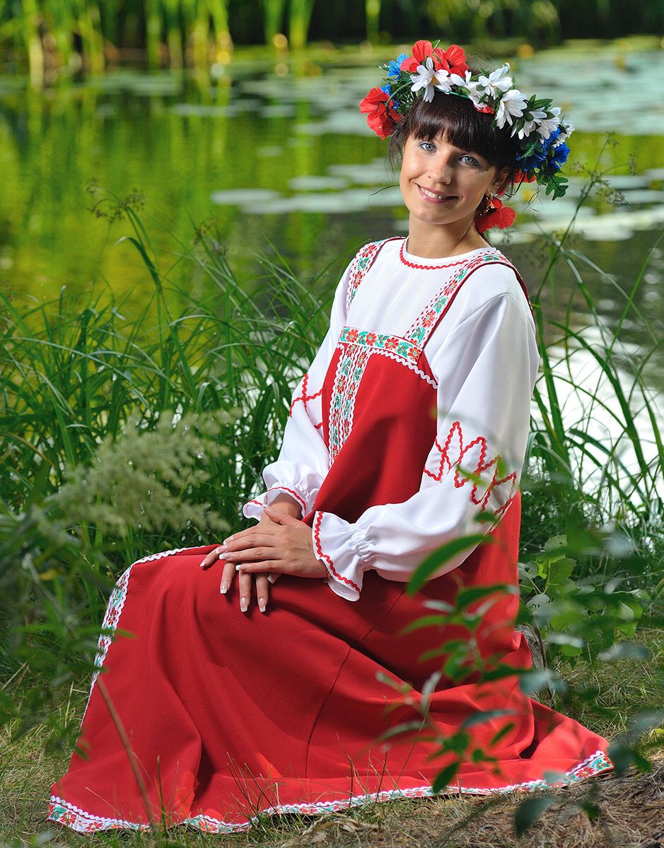 Beautiful girl Girls in Slavic costumes in Piura