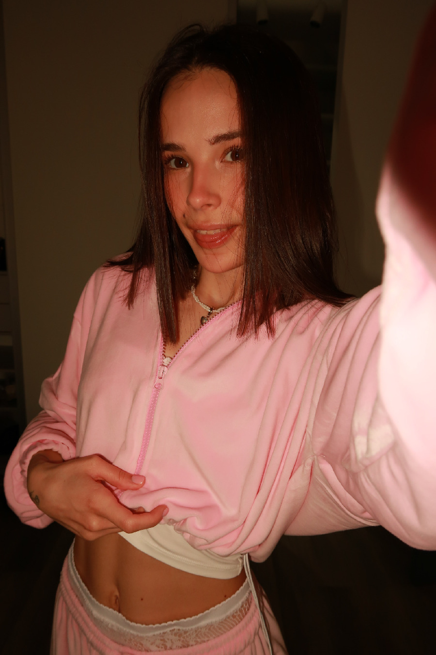 Tina brings the glow — live moments in Piura